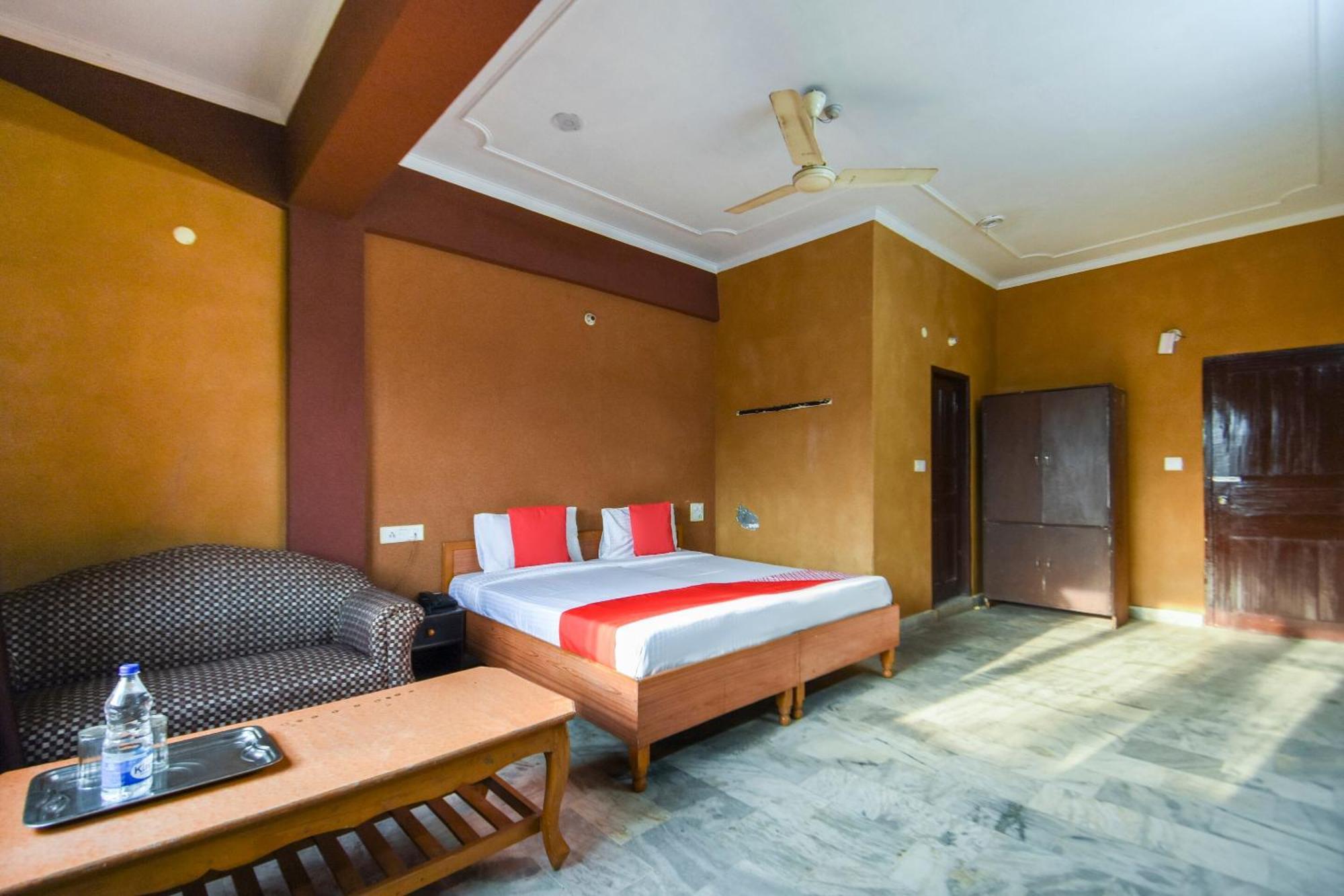 Oyo Flagship Vibes Hotel Nālāgarh Zewnętrze zdjęcie