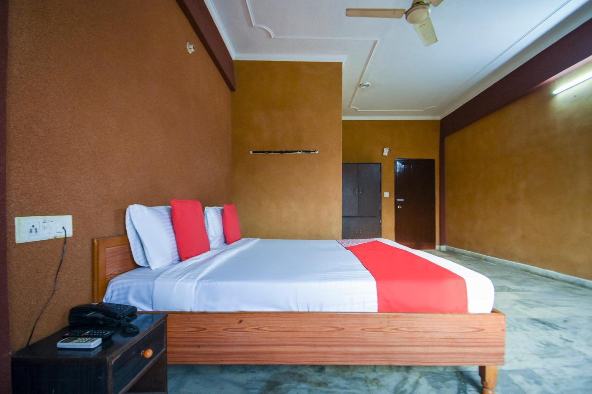 Oyo Flagship Vibes Hotel Nālāgarh Zewnętrze zdjęcie
